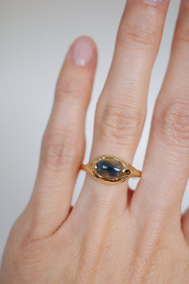 Parti Sapphire Cabochon Solitaire