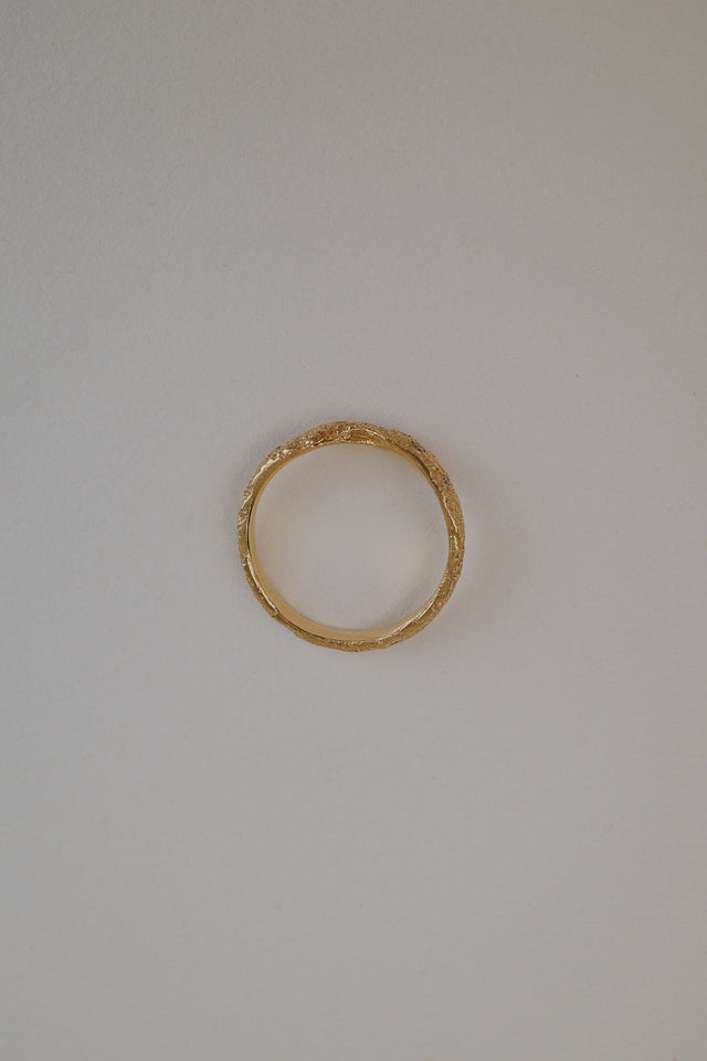 Sandstone Wrap Band in Fairmined Gold with Champagne Diamonds