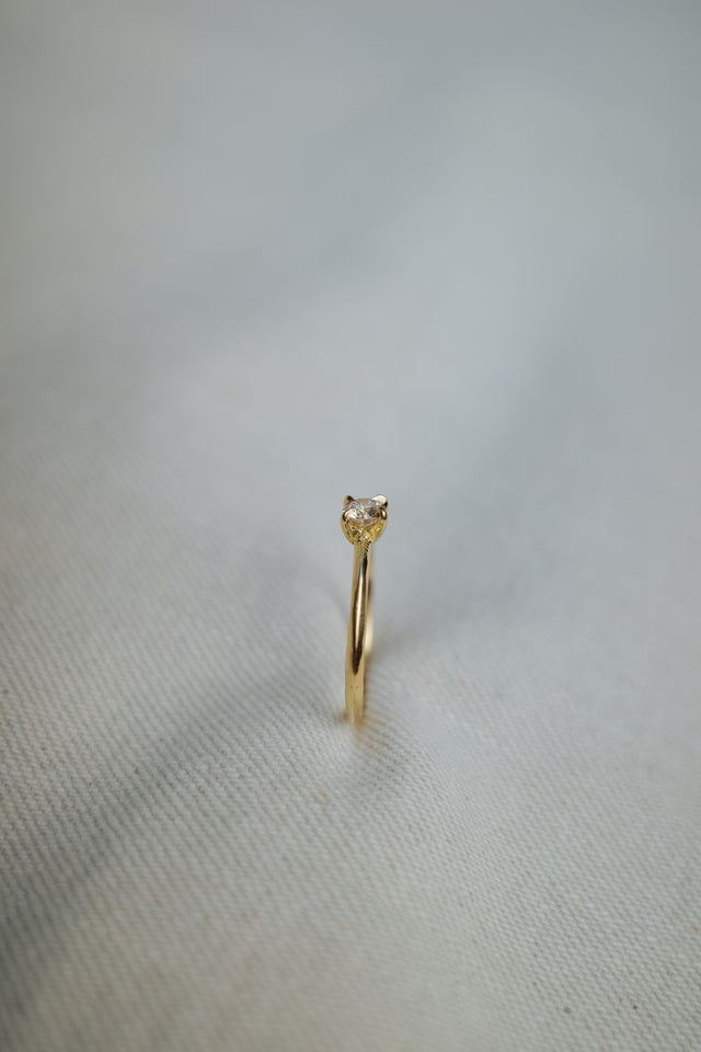|Semi Bespoke| Knife Edge 4 Prong Solitaire