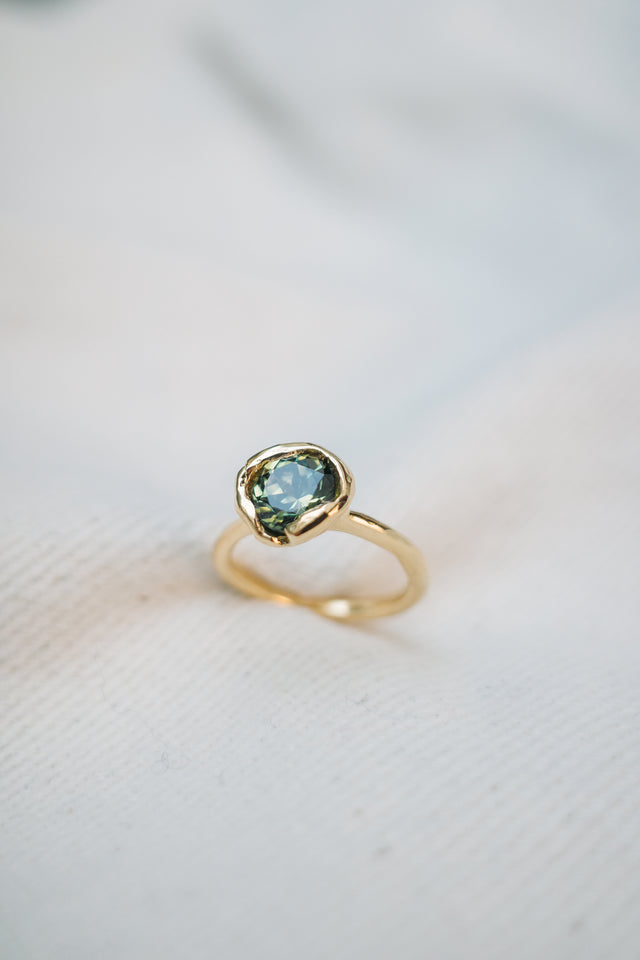 Molten Sapphire Soltaire