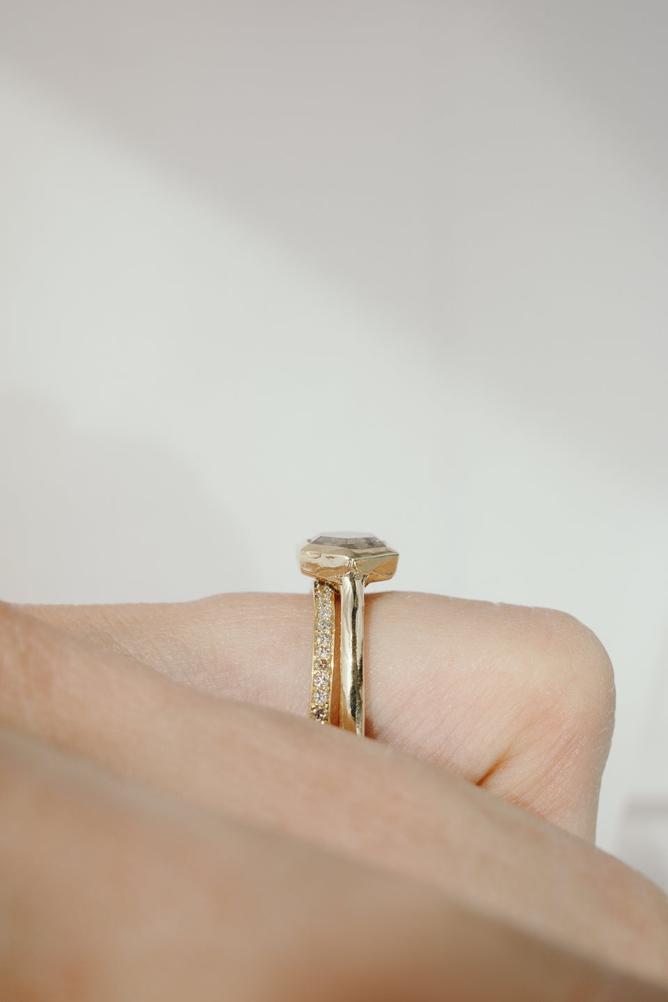 Pavé Ring in Fairmined Gold with Champagne Diamonds